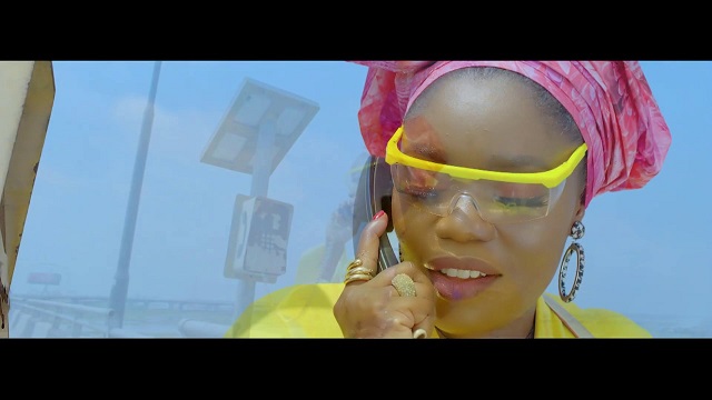 Bisola Controlla Video