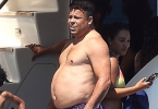 Brazil legend Ronaldo vacations with his girlfriend in Ibiza (photos)