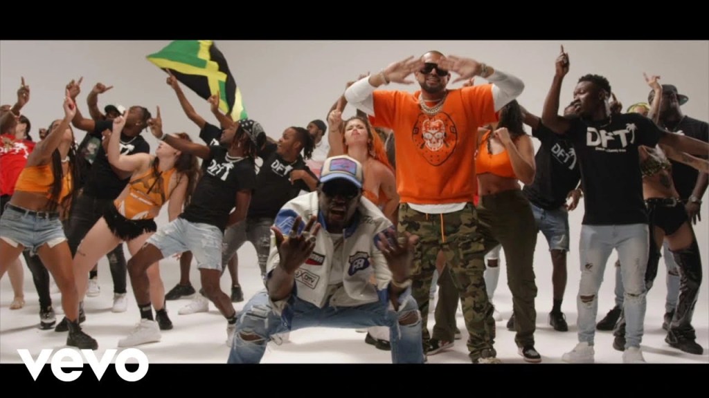 Davido – UNAVAILABLE (Sean Paul & DING DONG Remix) Ft. Sean Paul, DING DONG & Musa Keys (Video)